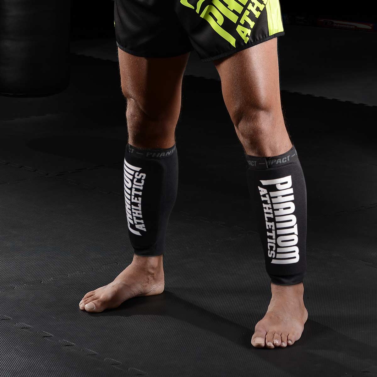 Protège-tibia léger d'arts martiaux pour le MMA et le kickboxing - PHANTOM  ATHLETICS
